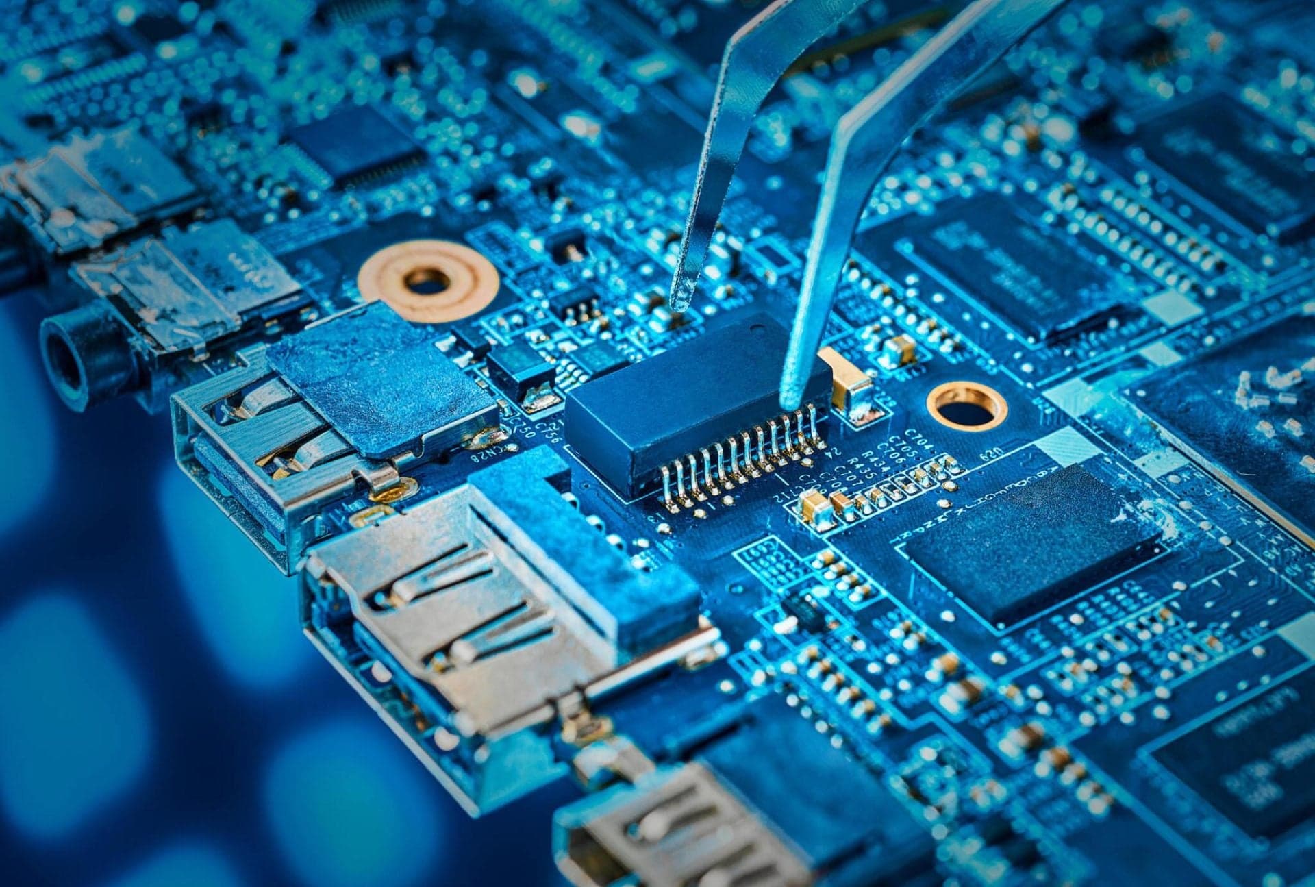 Controlled Impedance PCB Solutions for High-Speed Electronic Designs
