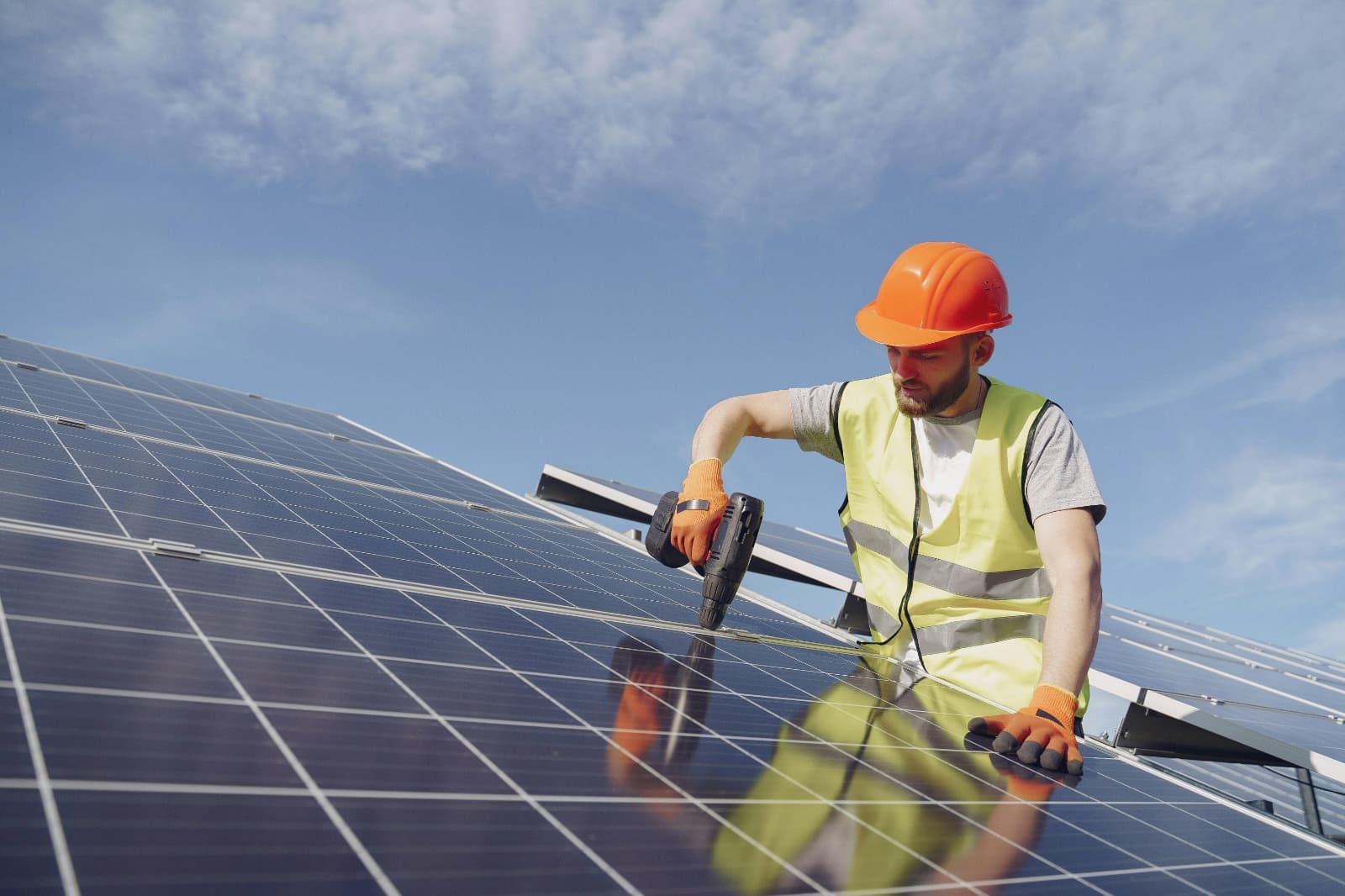 Solar-Powered Construction and Design Services