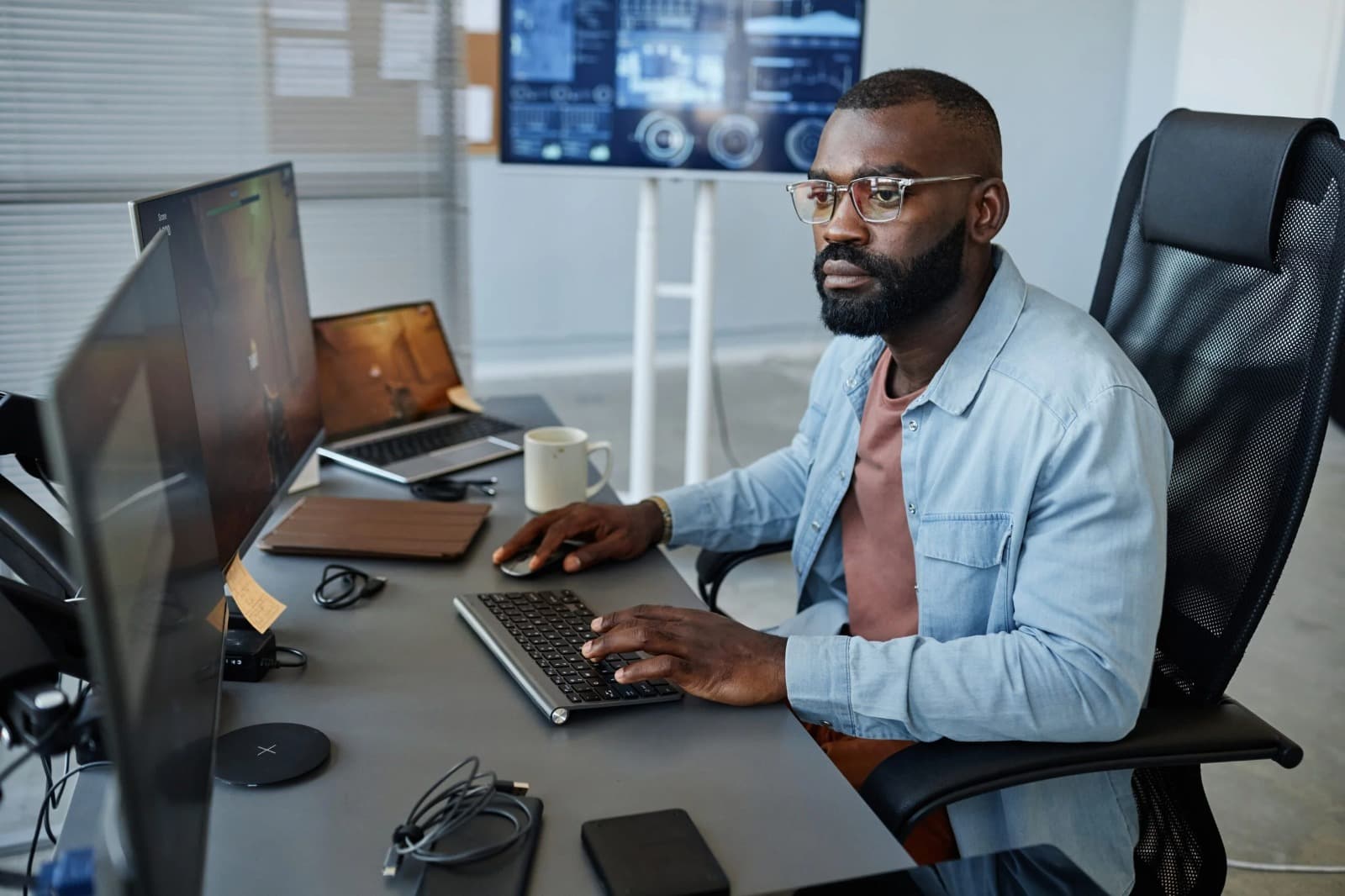 Companies Grow Faster with Access to Skilled Local Experts