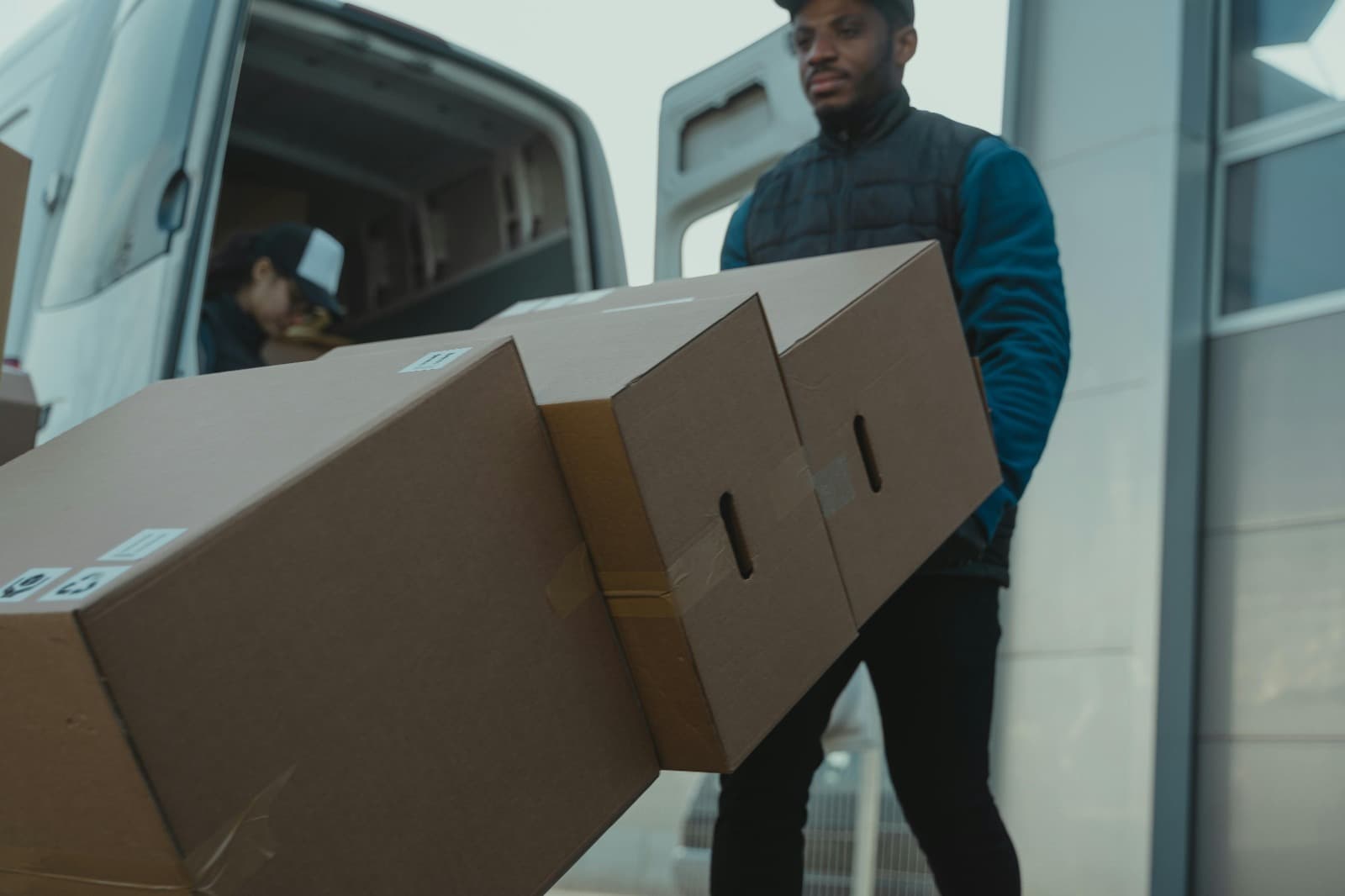 Same day delivery Phoenix | Trusted Furniture Delivery Service