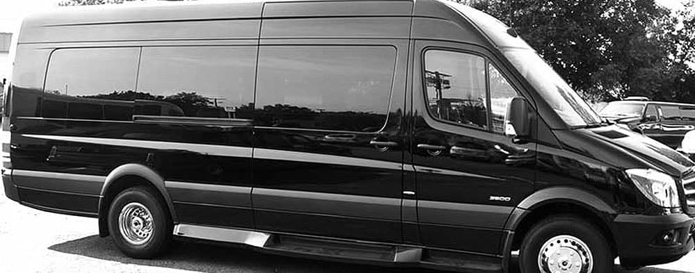 Why Choose Luxury limo service Lincoln RI for Your Special Occasion