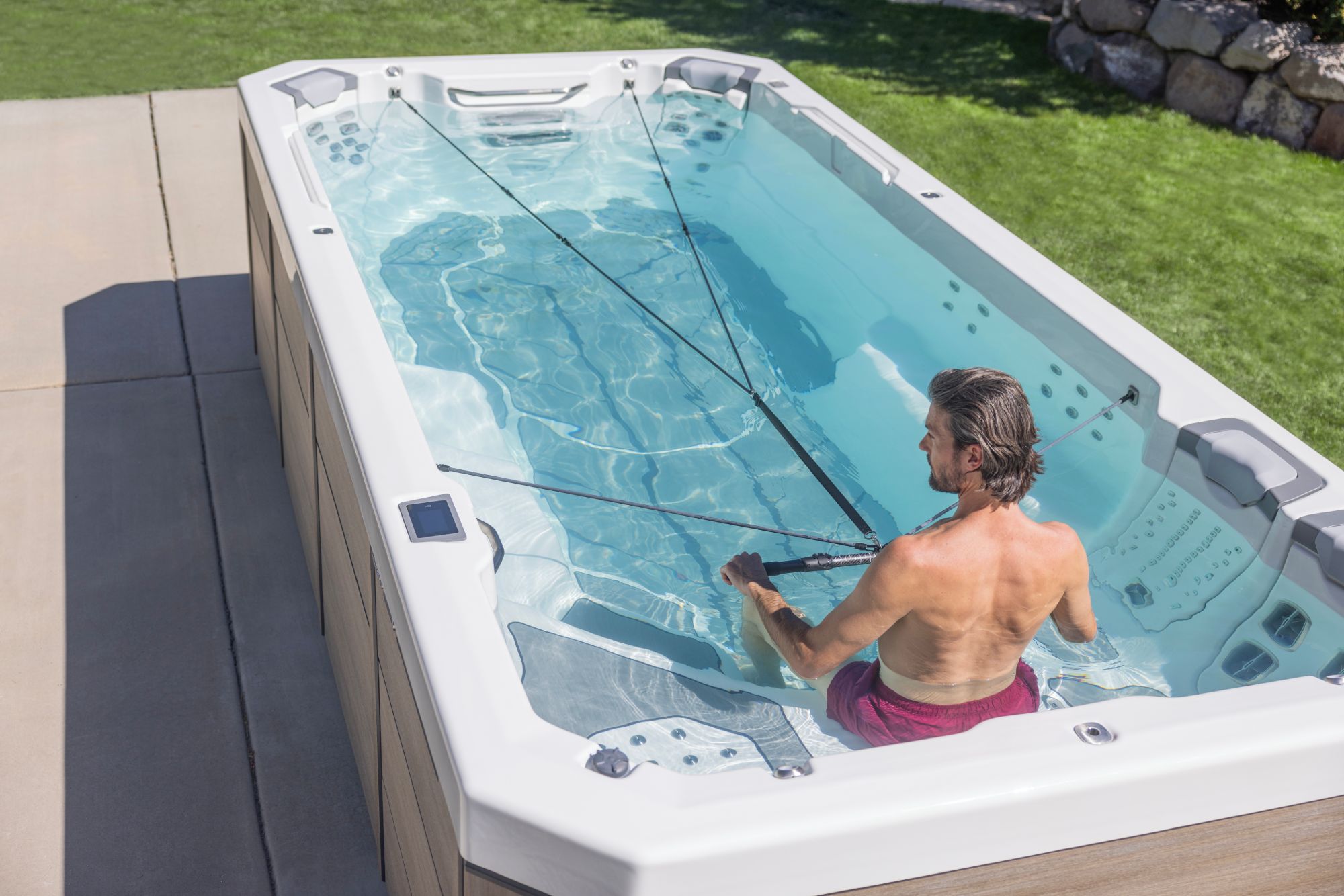 Whirlpool mit exklusiven Sommerrabatten bestellen